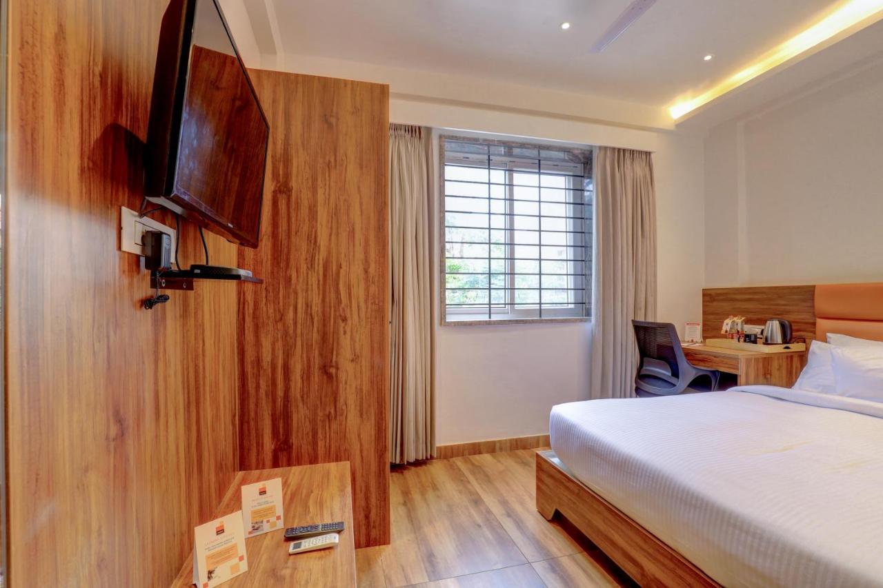Myspace Triton Suites Bangalore Bagian luar foto