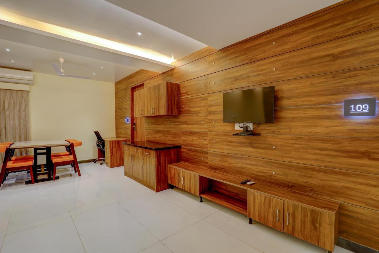 Myspace Triton Suites Bangalore Bagian luar foto