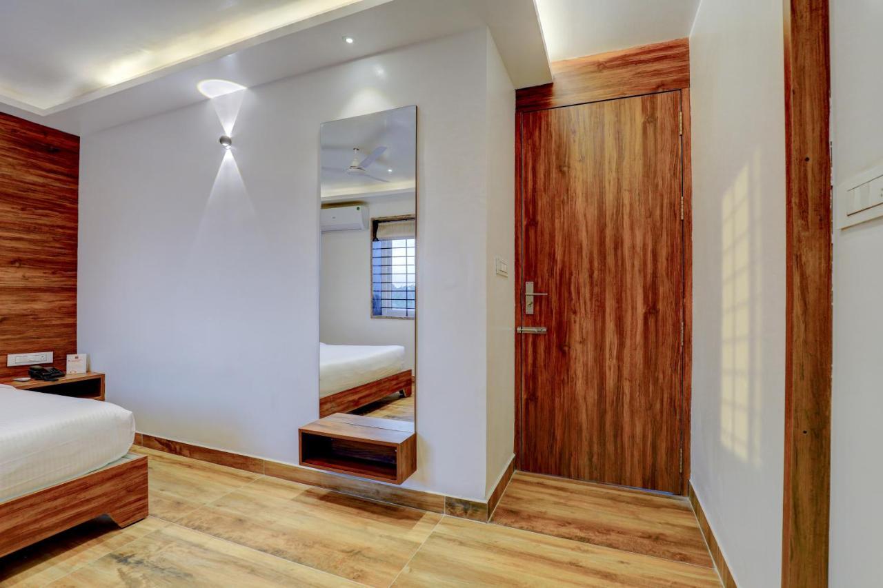Myspace Triton Suites Bangalore Bagian luar foto