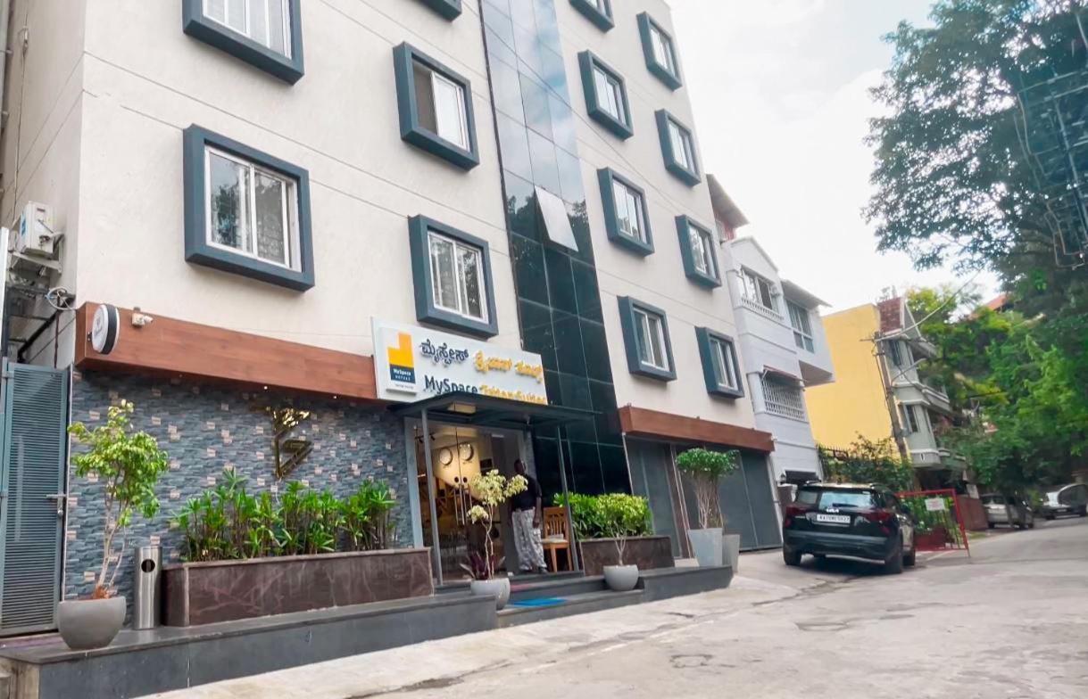 Myspace Triton Suites Bangalore Bagian luar foto